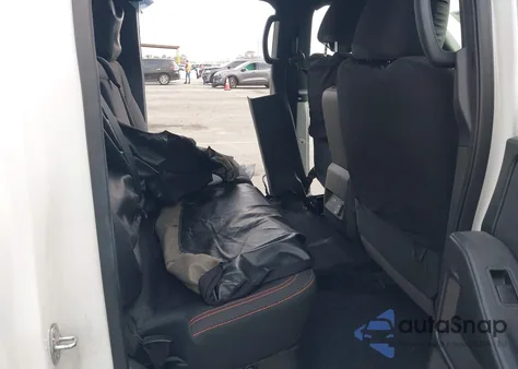 2022 Nissan Frontier Pro-X 4X2 z USA, uszkodzony, nr VIN 1N6ED1EJ5NN613286